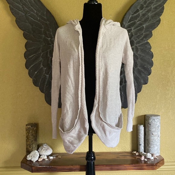 American Eagle Outfitters Sweaters - American Eagle Outfitters Knit Hooded Cardigan Sweater